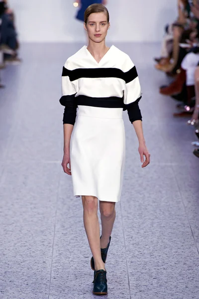 Look 34
